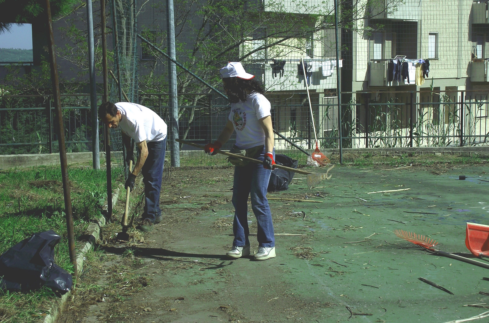 pulizia_camp_marche1.jpg pulizia_camp_marche1.jpg